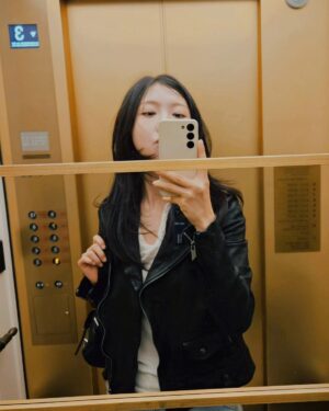 Joo Hyun-young Instagram - 아름답고 멋지고 다하는 선생님들과 행복했던 촬영 끝! 이제 자유시간 🖤