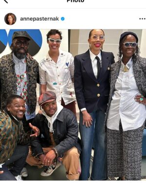Jordan Casteel Instagram - Last night... There are few words that can express the joy thats spilling over into today. 

I’m beyond grateful to be in this community — not only with the brilliant artists now on view @brooklynmuseum in Giants — but all of us out here making work and committing ourselves to our practice. 

Huge thank you to @aliciakeys and @therealswizzz for embracing us all so wholly. Your vision and commitment is priceless and game changing. 💞

Much appreciation to everyone involved 🙏🏽💫