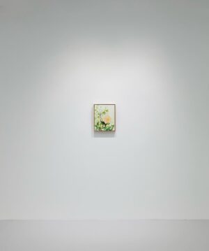 Jordan Casteel Instagram - These incredibly intimate and personal paintings made this summer in my Upstate NY garden are now on view in @caseykaplangallery ‘s physical and online viewing rooms. 

THROUGH DECEMBER 22, 2023

“Jordan Casteel presents a series of seven intimately scaled oil paintings, composed en plein air. Zinnias, nasturtiums and dahlias are rendered true-to-scale and at peak bloom. 

The floral bounties of Casteel’s own cultivated landscape mark the establishment of new routines and relationships within the community of her rural surroundings in Upstate New York. Composed in situ and immersed in the lush gardens of her home, Casteel positions herself on the ground and props the canvas in her lap. With a narrow field of vision, vegetal microcosms of the vast surrounding landscape are isolated. Casteel translates observations with confident and swift brushstrokes in real time rather than documenting on-the-go impressions amid the hustle of daily life in Harlem, NY, to be mapped and painted later. Petals and stems are built up through thick swathes of paint, memorialized in a flick of the wrist.

The tightly cropped compositions call to mind the artist’s ‘subway’ series, an ongoing body of work from 2015 that captures the candid exchange between commuters on the NYC subway. Relatable connections are registered with the informality of a gesture, from overlapping legs to clasped hands. The intrinsic bond between parent and child, projected with an outstretched arm in Within Reach(2019), is paralleled and personified in Garden (Dahlia) (2023). Drooping buds traverse each other, resting their weight on their counterpart to form a living trellis.” 

To view them in the gallery, tell the front desk you’d like to see Jordan Casteel’s Recent Landscapes in the viewing rooms — only after you look at the beautiful @carolinekent1 show. 💞