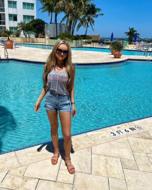 Jordan Rachel Thumbnail - 8.7K Likes - Top Liked Instagram Posts and Photos