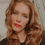 Jordan Claire Robbins Instagram - this year I dressed as a friendly prohibition vampire who couldn’t wait to go home and eat a bagel sandwich in her Pearl Jam tshirt 🧛‍♀️🥯