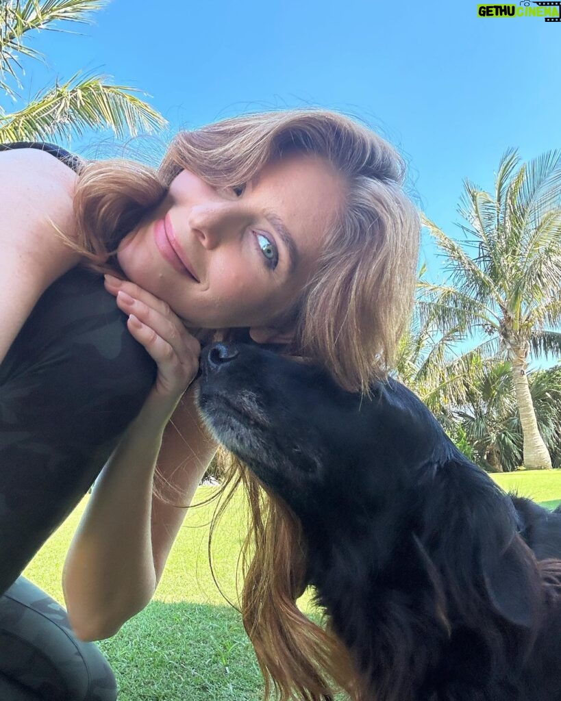 Jordan Claire Robbins Instagram - adventures with my bestie 🫶🏼