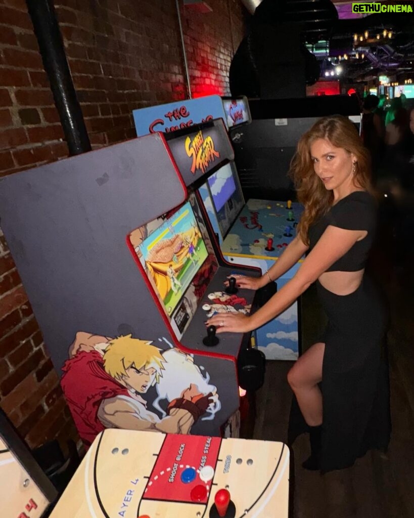 Jordan Claire Robbins Instagram - next up: world domination wrap party for ‘chimera’s ghost’ did not disappoint 🎮they wouldn’t let @azrieldalman in as he was apparently “underage” but I’m confident he would have been a worthy opponent if given the chance.