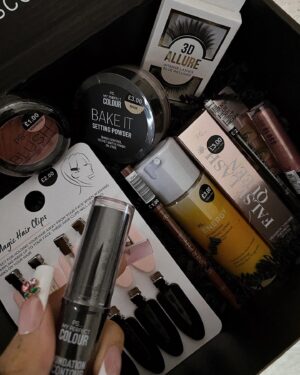 Jordan Lipscombe Instagram - AD cutest delivery from @primark.beauty 🥺☁️🖤 

the expert beauty edit by me with @primark is still available for you to shop and most products should be available for you to get your hands on bby🤍 (BIG NEWS: contour stick will be in stock this week 😉) ready, set, go x