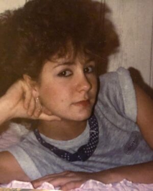 Josée Boudreault Instagram - Bonjour je suis L-P qui utilise le Instagram de Josée pour lui souhaiter BONNE FÊTE! 

Et oui, c’est la fête de ma belle, drôle et joyeuse femme. Une merveilleuse maman et aussi ma meilleure amie. 
🎉🎉🎉🎉