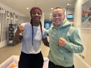 Joselyne Edwards Instagram - #team I'm the best ✨ @rosenamajunas
Look at the second photo was August 30, 2018.✨🔥
#ufcparis🇫🇷