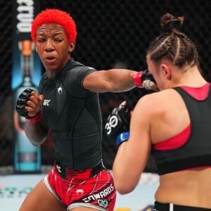 Joselyne Edwards Instagram - 1-Gracias a todos los que me apoyan y han estado conmigo en todo este proceso a lo largo de este camino lo aprecio mucho.
.
.
2- sobre la pelea de anoche🤷🏾‍♀️ ya dejen los insultos y el odio y toda esa mala energía hacia mí que yo no tome la decisión al final la W la tengo yo no puedo hacer nada contra SOLO LE DIRE ALGO A LOS FANÁTICOS SI QUIEREN RESPETO RESPETEN TAMBIÉN! 
.
.
3- hey @luciepudilovamma  cuando quieras hagamos esto otra vez se lo dije a tu equipo cuando bajamos del octágono. (créeme que tampoco me gustaría dejar esto así)
.
.
No tengo mas nada que decir ni tampoco tengo que pedirle perdón a nadie porque no he hecho nada malo.

1-Thank you to all those who support me and have been with me throughout this process, along this path. I appreciate it very much.
.

2- about last night's fight🤷🏾‍♀️ stop the insults and hatred and all that bad energy towards me. I didn’t make the decision, at the end the W I have, I can't do anything against. I WILL ONLY SAY SOMETHING TO THE FANS, IF THEY WANT TO BE RESPECTED RESPECT ALSO!
.

.
3- hey @luciepudilovamma whenever you want let's do this again, I told your team when we went down from the octagon. (believe me I wouldn't want to leave this like this either)
.

.
I don't have anything else to say nor do I have to apologise to anyone because I haven't done anything wrong.