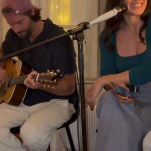 Joséphine Jobert Instagram - (English following)
🇫🇷 Petite soirée entre amis. Classique… 😂
Un super moment passé auprès de gens merveilleux. Quel cadeau vous nous faites à chaque fois de nous offrir votre talent à travers votre musique. 
Et merci à @bensgrapevine de m’avoir poussée à pousser à chansonnette. Je ne l’aurai jamais fait sinon (d’autant plus que j’étais entourée de chanteurs et de chanteuses professionnels hyper talentueux !). 
J’étais stressée mais après tout, on était entre amis, on était là pour passer du bon temps ensemble et l’ambiance était si bienveillante. Alors on se détend et on s’amuse !
Et surtout, on se refait ça très vite !!
__________________________________
🇬🇧 Small evening with friends. Classic...😂
A great time spent with wonderful people. You make us such an beautiful gift every time you offer us your talent through your music. 
And thank you @bensgrapevine  for pushing me to sing. I’d never have done it otherwise (especially as I was surrounded by super-talented professional singers!). 
I was stressed, but after all, we were among friends, we were there to have a good time together and the atmosphere was so friendly. So I relaxed and had fun!
And above all, we’ll be doing it again very soon!