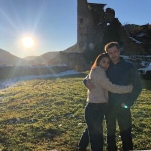 Joséphine Jobert Instagram - (🇬🇧 following)
La beauté de la fiction : À l’écran : une série de meurtres, une sombre légende, une histoire personnelle lourde, un froid qui vous glace le sang. 
Derrière les caméras : une série de fous-rires, de belles rencontres, un travail d’équipe, de jolis souvenirs. 
———————————
The beauty of fiction: On screen: a series of murders, a dark legend, a heavy personal story, a cold that freezes your blood. Behind the cameras: a series of laughs, great encounters, teamwork, lovely memories.

Chaine : @france3
Réalisation : @sandrine_cohen_ 
Production : @sombrerofilms_sombrerofiction @emmanuel__bezier @alainbenguigui