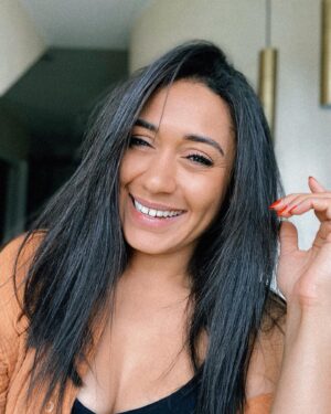 Joséphine Jobert Instagram - Des jolis sourcils qui encadrent bien le regard et personnellement, je n’ai besoin de pas grand chose de plus dès le matin pour me sentir déjà bien. @elaiabrows tu es de loin la meilleure. Merci merci merci !!! 🥰