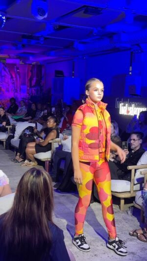 Journey Kay Instagram - Make them stop and stare @il_clothing