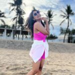 Jovita Livingston Jones Instagram - Getting some vitamin sea 🌊❤️ #beachbaby #chilling #vitaminsea #jovitalivingston