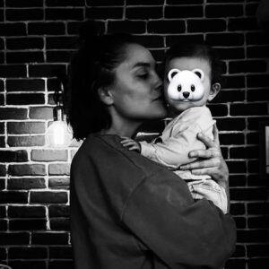 Joy Esther Instagram - 🐻‍❄️🤍