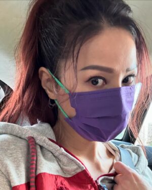 Joyce Tang Lai-Ming Instagram - 比美圖更好就係遮晒佢，我咁樣係最靚女🤣🤣🤣🤣🤣
Agree?
#beauty #nature #iamwhatiam