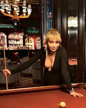 JuJu Chan Instagram - Playing with balls 🎱😉💕

Dress by @bumpsuit

To share love to my fellow moms to be, here’s a 20% discount code for you: JUJU20

#babybumplove #preggers #pregancy #momtobe #pool #snooker #billiards #londoner #macau #macao #nightlife  #LondonerMacao #LondonerMoments
#SandsLifestyle #孕媽咪 #孕照 #孕婦 #孕婦裝 #bumpsuit
