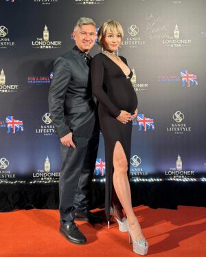 JuJu Chan Instagram - Congratulations @gordongram for the opening of the first Gordon Ramsay Pub & Grill in Asia at @the_londoner_macao . What a lovely evening with amazing food, people, and music 😋💕💯

Hair by @bruneblonde_official @davidgouygou 
Dress by @bumpsuit 
Eyelashes by @suavislash 
Jewelry by @swarovski 

#LondonerMacao #LondonerMoments
#SandsLifestyle #GordonRamsay