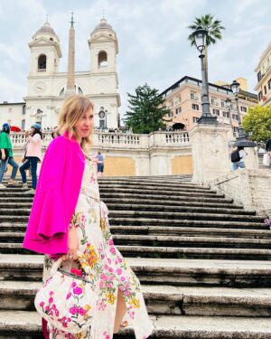 Judite Sousa Instagram - É um clássico. A bela escadaria da Piazza di Spagna no coração da Roma histórica e cosmopolita#roma #italy🇮🇹❤️