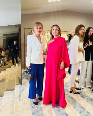 Judite Sousa Instagram - Hoje foi dia de parabenizar uma jovem empreendedora Portuguesa. A Ana já tinha conquistado o mundo com as nossas rendas minhotas. Agora, chegou a Lisboa com o seu espaço físico. Orgulho e desejo de muito sucesso#@sophiakah