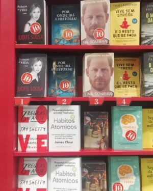 Judite Sousa Instagram - Olá! O livro “ Pedaços de Vida” chegou ao primeiro lugar dos tops, conseguindo ultrapassar na Bertand o best seller Harry. Obrigada aos leitores #📖📘📕