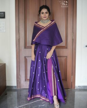 Jui Gadkari Instagram - For #StarPravahPuraskar2024 

Theme- Indowestern. 

Outfit by @k2fashioncloset 
Style and managed by @stylebyk2 @ketaki_ashish 
Photoshoot by @stories_by_vinit_turalkar
Edited by @mm_edits._ 
HMA- @priyankapore_makeupartist 
 
#juigadkari