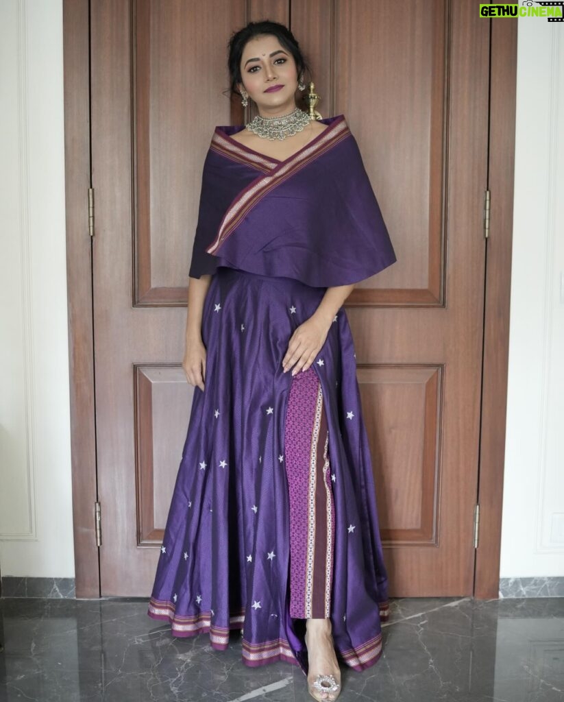 Jui Gadkari Instagram - For #StarPravahPuraskar2024 Theme- Indowestern. Outfit by @k2fashioncloset Style and managed by @stylebyk2 @ketaki_ashish Photoshoot by @stories_by_vinit_turalkar Edited by @mm_edits._ HMA- @priyankapore_makeupartist #juigadkari