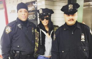 Jules Wainstein Instagram - Thank you to these hard working men who continue to serve and protect #nypd 🙏🏼💋