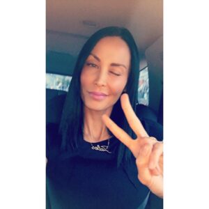 Jules Wainstein Instagram - OTW to @wholefoods Brooklyn @ 214 3rd Street.  Come snap photos and let us know what u think of @modernalkeme Clearing Tonic 💋✌️️#womeninbusiness #health #clearingtonic #beauty