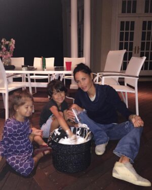 Jules Wainstein Instagram - I feel sticky about this... #Slime #SummerNights #Family 💋