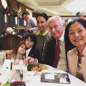 Jules Wainstein Instagram - Happy Passover from our fam to yours xo 💋#FamilyIsEverything