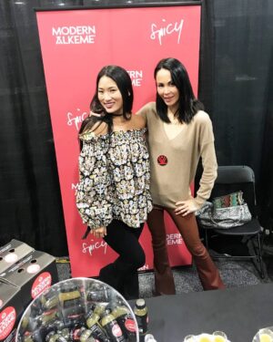Jules Wainstein Instagram - Drink up for beautiful skin, hair, and organs! Clear out those toxins with @modernalkeme #bestfriends #bestbusinesspartner 💋🤘www.modernalkeme.com