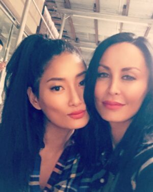 Jules Wainstein Instagram - Work plus Play = Besties in Business 👯‍♂️ #HERstory #womeninbusiness #BFF #twopeasinanedamamepod @modernalkeme @misschloeflower
