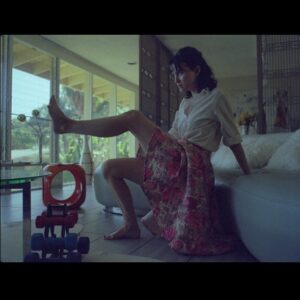 Julia Goldani Telles Instagram - I solemnly swear to never make u look at a video of me working out @wearecourtship video out June 12🎵