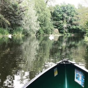 Julia Hamer-Bevis Instagram - Even though we enjoyed our canoe trip, we've come to the conclusion it's not for us lol so kayaking or another paddleboardung session is needed now 😆 🤣 @trai_cie_bfw