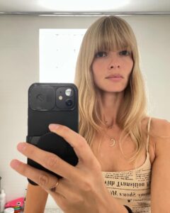 Actress Julia Stegner HD Instagram Photos and Wallpapers May 2022