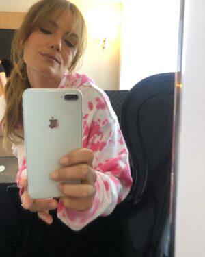 Julia Stone Instagram - Last 24 hours in chronological order