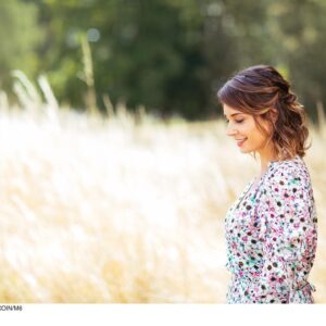 Julia Vignali Instagram - Fin de tournage de la saison 9 du Meilleur Pâtissier! Dernière promenade dans le parc du château! #lmp merci aux équipes @bbcfrance @kfpproduction @m6officiel @lacuisinedemercotte @cyril_lignac @merouan_topchef