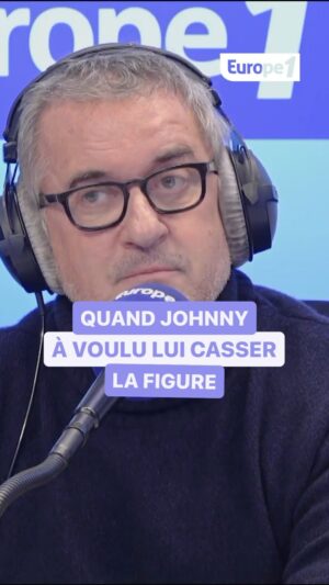 Julia Vignali Instagram - @cdechavanne_ était l’invité de @juliavignali sur #europe1

➡️ Ecoutez les incontournables de @juliavignali tous les samedis et dimanches à 8h48 dans Europe 1 matin week-end de @lenaigmonier sur #europe1 !

[people, johnny hallyday]