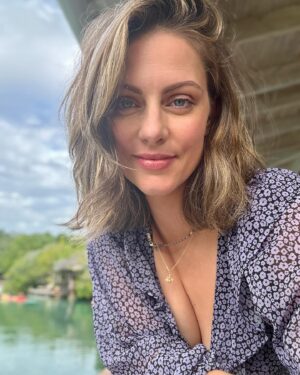 Julia Voth Instagram - What an incredible joy and gift to celebrate the union of @adriapetty   @jeff_obscured ❤️ I’m still feeling all the love and magic in my soul, grateful for seeing dear old friends and making new ones, human and the sea turtle kind. Floats down the lagoon and makeshift floating midnight paddle board bar memories will live forever in my heart. Love you both so very much 💕 

#onelove #adriaplusjeffforever #jamaicanmehappy
