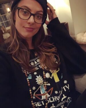 Julia Voth Instagram - ‘Tis the season to #getshwifty #christmas2019 #shwiftyinhere #cozyinhere