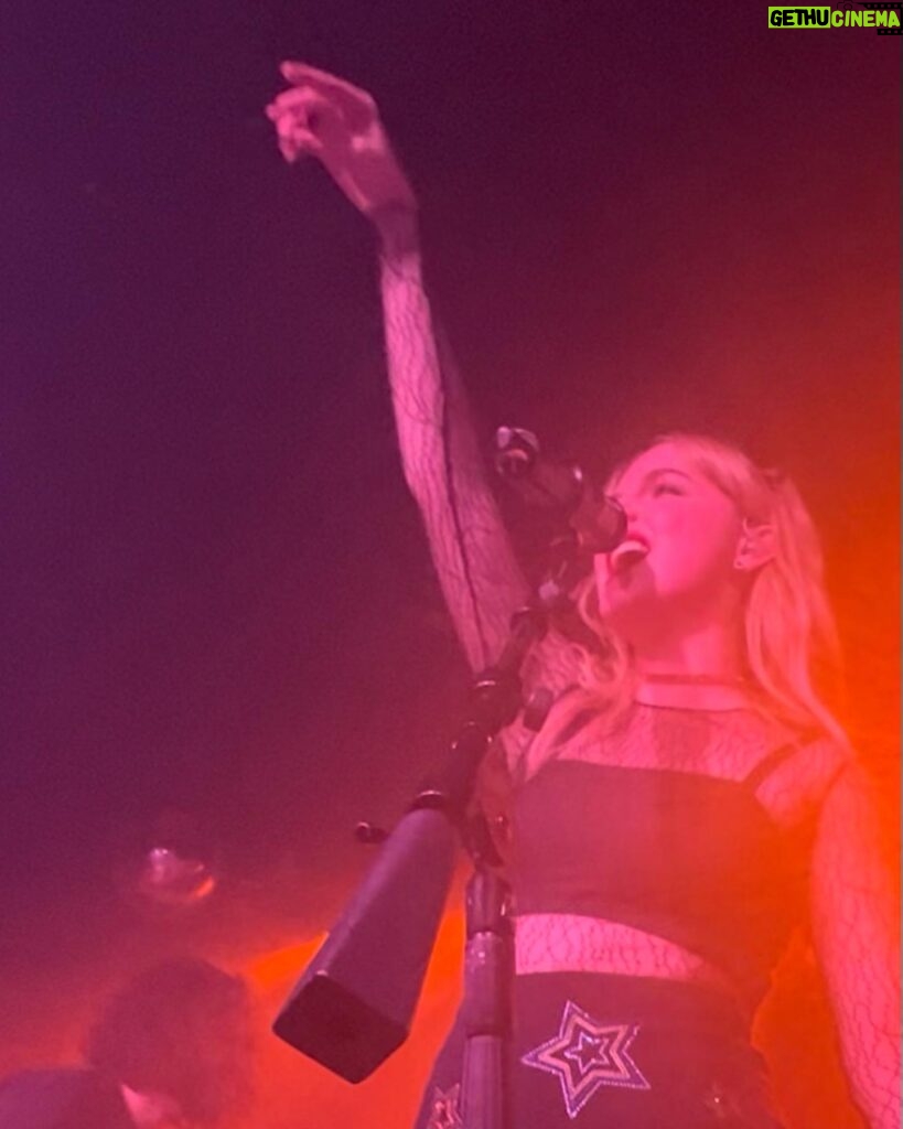 Julia Butters Instagram - I went to my INCREDIBLE friend’s first ever concert last night and got to experience it front row!! @mckennagraceful you inspire me and I love you to the moon and back💕 INSANELY PROUD and cried a lot of tears of happiness seeing you shine.