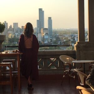 Julia Stiles Instagram - Magic Hour. @roland_mouret vibes Photo @pazstamboniday