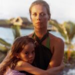 Julia Stiles Instagram - Which Natalie Wood movie is your favorite? There is (too short) a lifetime of amazing performances, but the first that struck me was “Splendor in the Grass”. Ooooh, Girl had some fire in her belly!!! 🔥The doc for @hbo on @nataliewood is as fascinating as she seemed to be.🌟 #NatalieWoodHBO 🧡🔥🧡