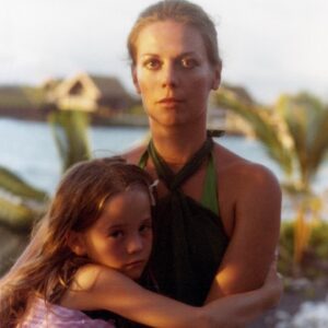 Julia Stiles Instagram - Which Natalie Wood movie is your favorite? There is (too short) a lifetime of amazing performances, but the first that struck me was “Splendor in the Grass”. Ooooh, Girl had some fire in her belly!!! 🔥The doc for @hbo on @nataliewood is as fascinating as she seemed to be.🌟 #NatalieWoodHBO 🧡🔥🧡