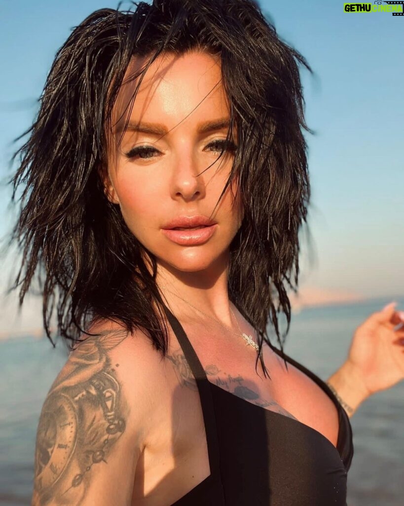 Julia Volkova Instagram - 🥰