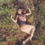 Juliana Harkavy Instagram - A dreamy day in the poppy fields 🪷🎶🦉