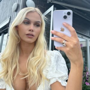 Juliane Snekkestad Instagram - 🤍🤍🤍