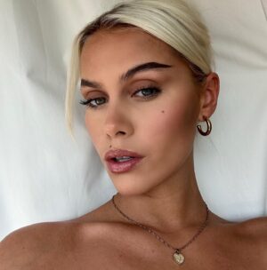 Juliane Snekkestad Instagram - October 🍂🍁