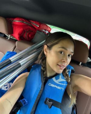 Julie-Anne Ho Instagram - Selfies of 2023 🙊