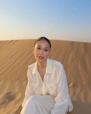 Julie-Anne Ho Instagram - Officially checked off my bucket list 🐪🌅🥹