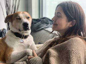 Julie Gonzalo Instagram - Monday mood. We got this #stayhome